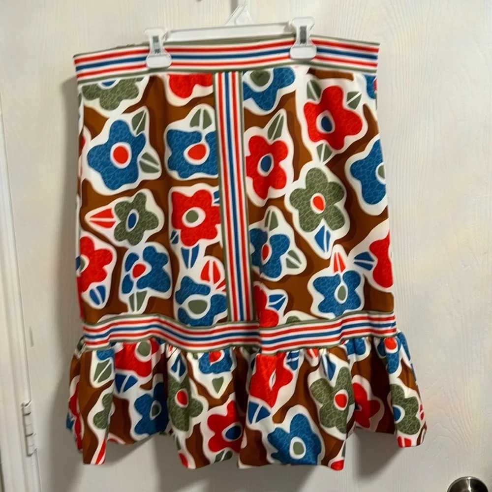NWT‎ Fun Bright Colored Stripes and Floral Skirt Size 0X Wide Riffled Hem Zip Up